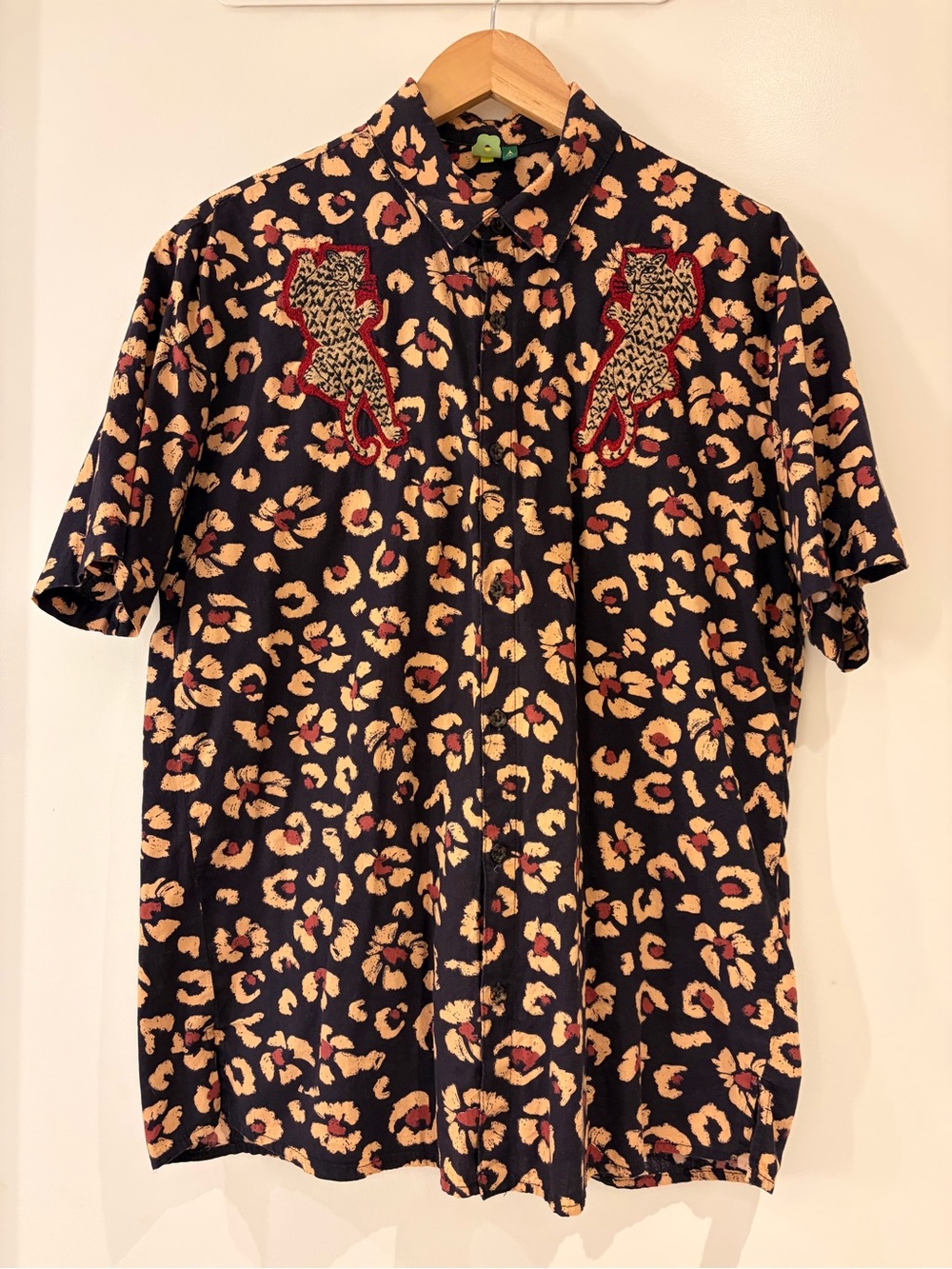 Black Short-Sleeve Button-Up Shirt with Leopard Print and embroidery
